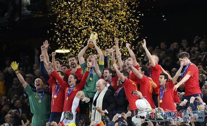 在南非世界杯西班牙几次捧起大力神杯